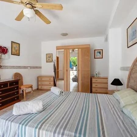 Апартаменты 001, Club Atlantis, Puerto Colon, Adeje *